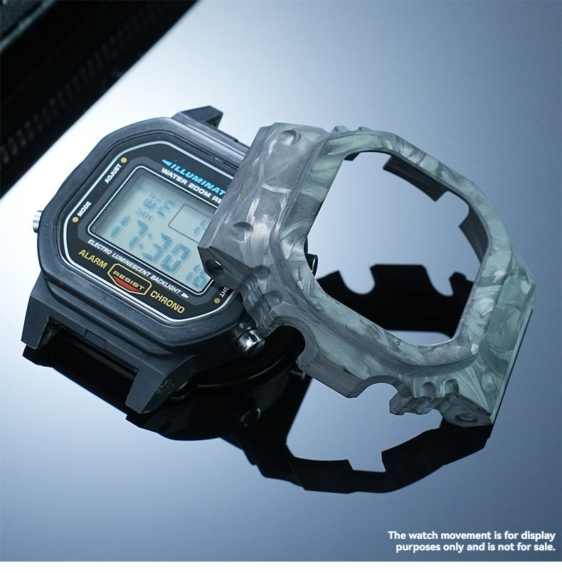 غلاف ساعة معدل من ألياف الكربو - مراجعة Casio Watch G-Shock Dw-5600 وسعره